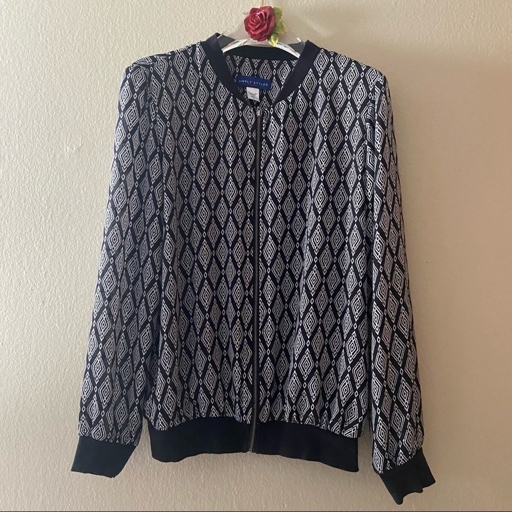 Simply Styled Lightweight Bomber Jacket